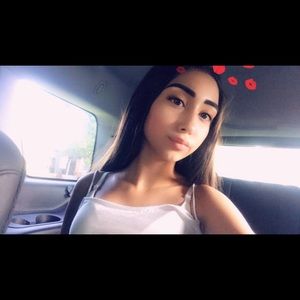 Meet your Posher, Crystal